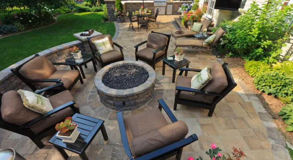 Creating a Drought Tolerant Pet Friendly Outdoor Space with the Right Plants and Furniture: Transforming Your Outdoor Space into a Safe and Comfortable Haven for Your Pets